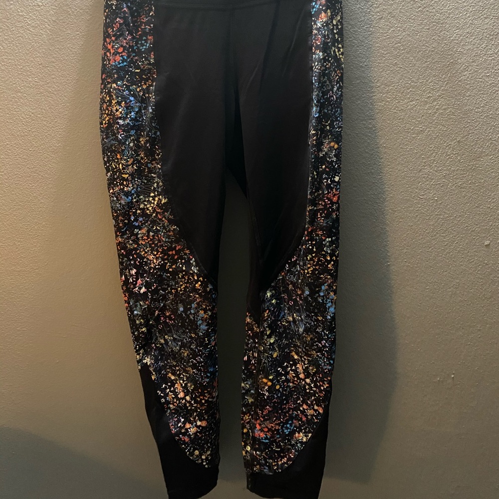 Lululemon size 6